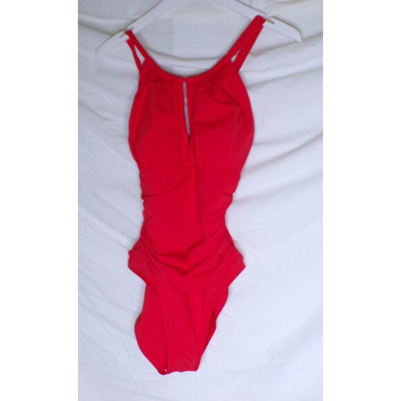 🆕LA BLANCA Earth Goddess High Neck Keyhole One Piece Swimsuit Red 8 - Picture 1 of 6